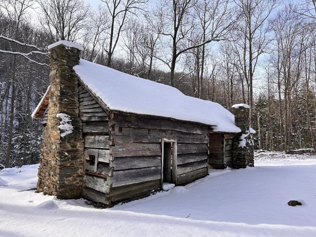 Tucked Away Cabin Pigeon Forge Buitenkant foto