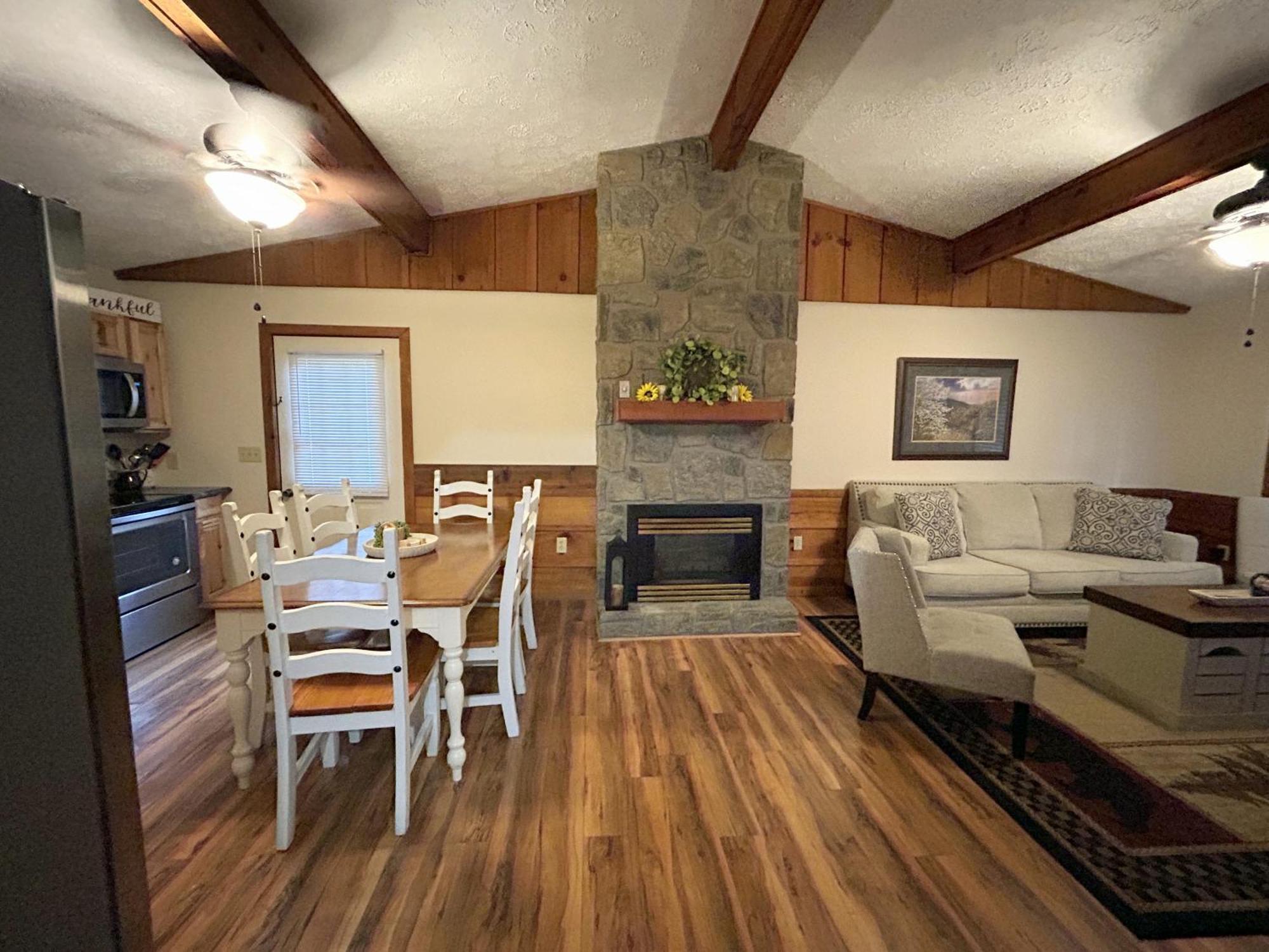 Tucked Away Cabin Pigeon Forge Buitenkant foto