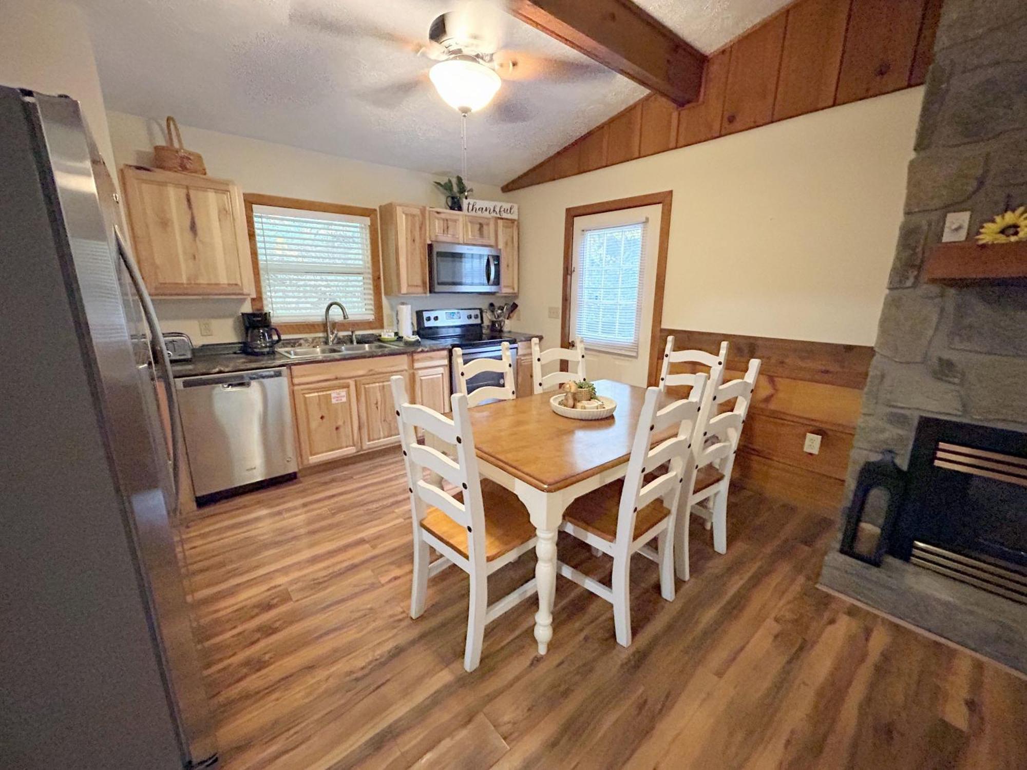 Tucked Away Cabin Pigeon Forge Buitenkant foto