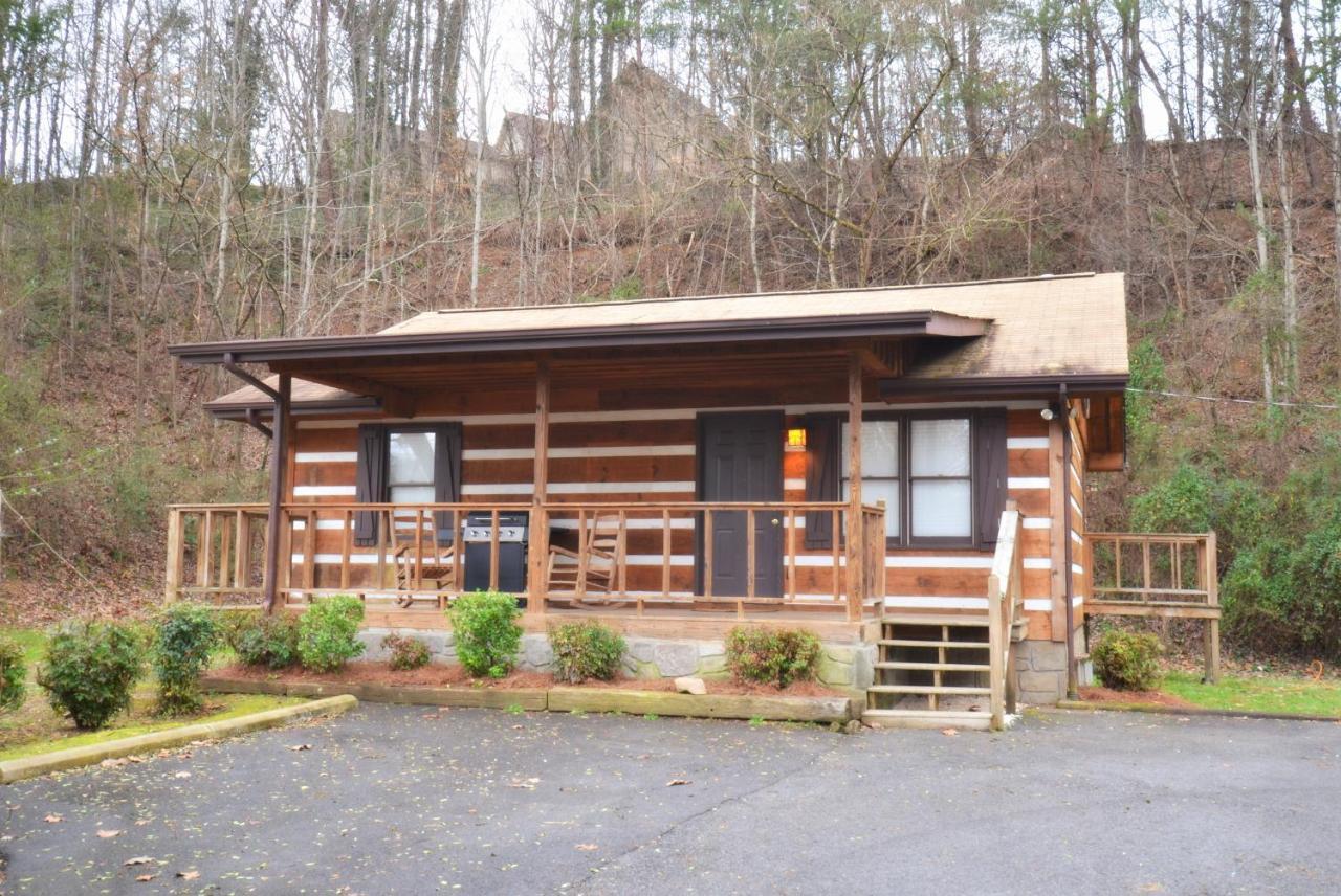 Tucked Away Cabin Pigeon Forge Buitenkant foto